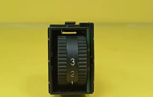 Fiat Seicento/600 Headlight level height control switch 735245799