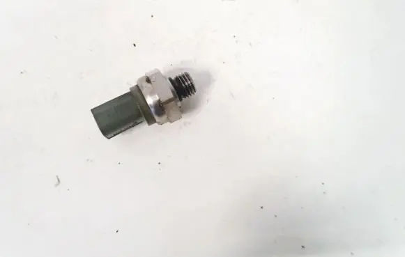 Mercedes-Benz E W212 Sensor A0071530328 09t238