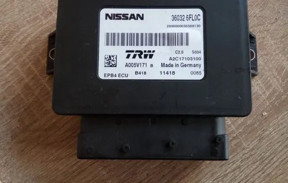 Nissan Qashqai Hand brake control module 360326FL0C