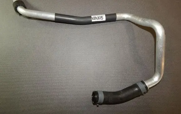 Volkswagen Touareg II Engine coolant pipe/hose 7P0819926B