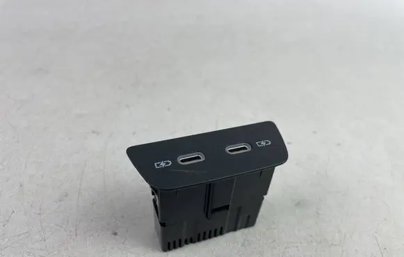 Volkswagen Golf VIII USB socket connector 2G6035954
