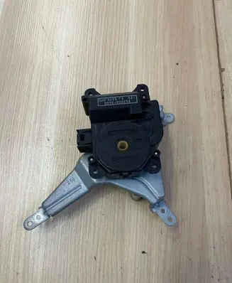 Toyota Land Cruiser (J120) A/C air flow flap actuator/motor 0638000660