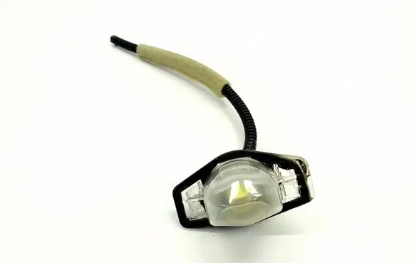 Honda CR-V Number plate light HDH02