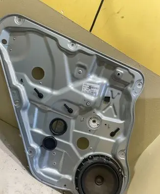 KIA Ceed Rear window lifting mechanism without motor 83470-1h020