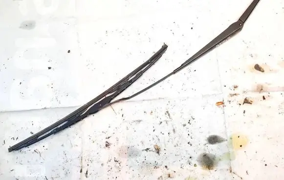 Volvo XC90 Front wiper blade arm 4168693600