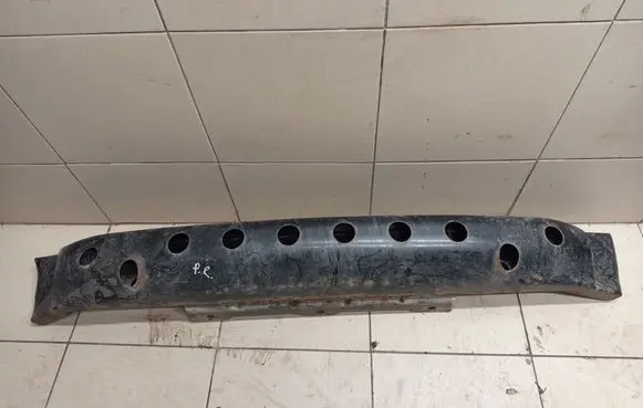 Isuzu D-Max Front bumper cross member 