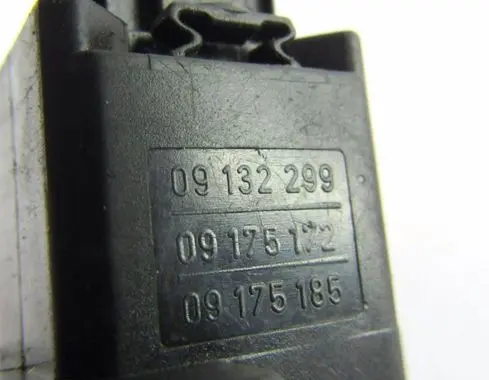 Opel Astra G Brake pedal sensor switch 09132299