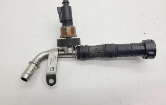 Audi A6 Allroad C7 Fuel pressure regulator 
