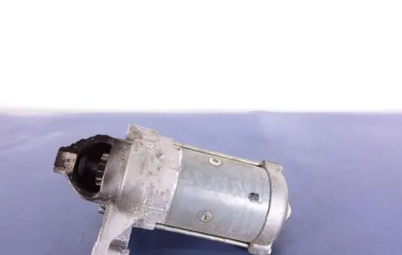 Peugeot 308 Starter motor 9825233080