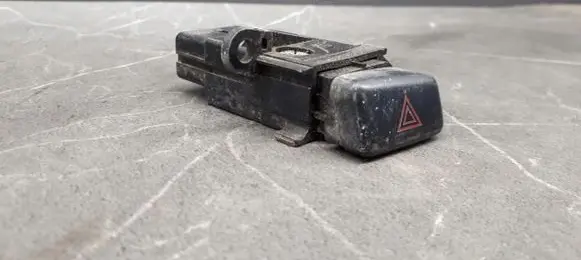 Toyota Camry VIII XV70 Hazard light switch TR8906