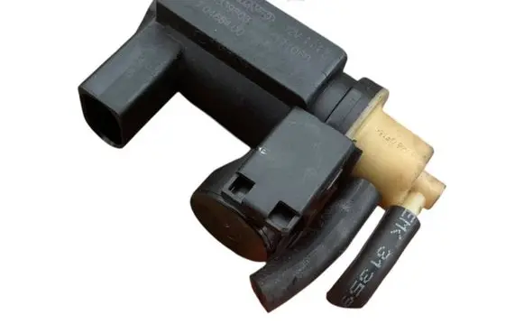 Volvo V60 Turbo solenoid valve 31339808 70466400 17T068