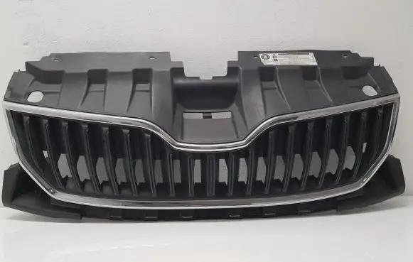 Front bumper upper radiator grill