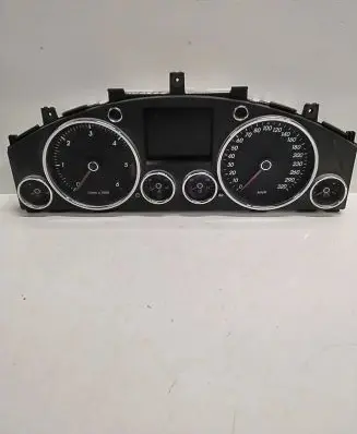 Speedometer (instrument cluster)
