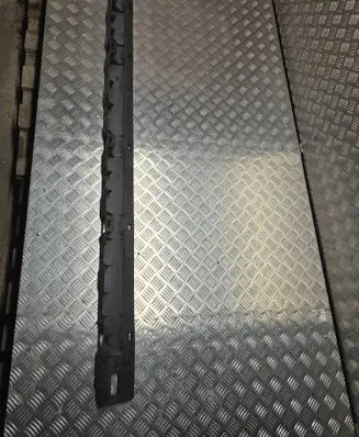 BMW X3 E83 Sill supporting ledge 333087006 12125313