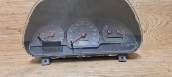 Volvo S40, V40 Speedometer (instrument cluster) 30889706
