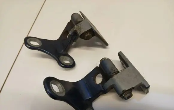 Land Rover Range Rover L322 Rear door hinge set 