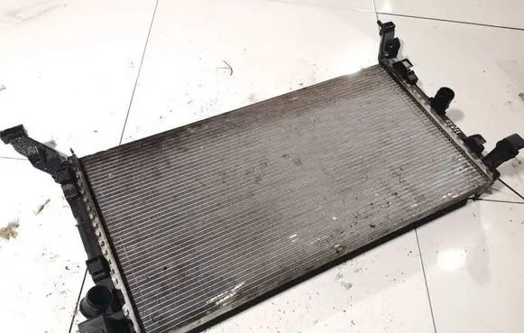 Renault Laguna III Coolant radiator 214100005r h9418006