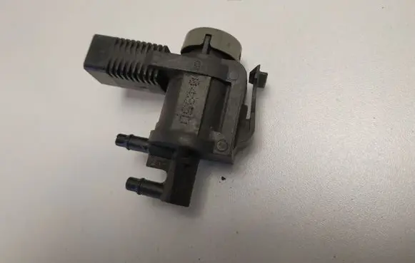 Volkswagen Sharan Turbo solenoid valve 1J0906283