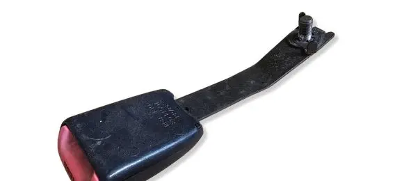 Suzuki Ignis Front seatbelt buckle E034501 B480