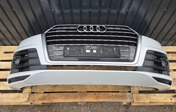 Audi Q7 4M Front bumper 