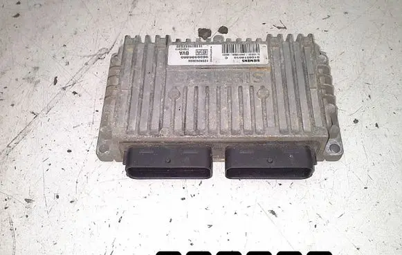 Peugeot 206 Engine control unit/module S108518010C