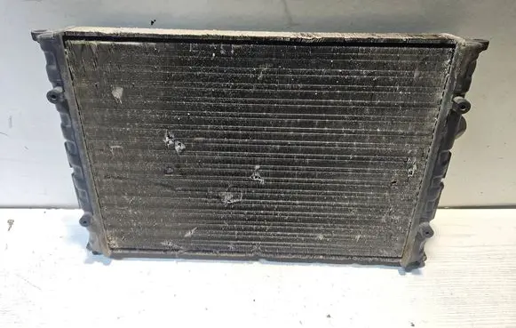 Volkswagen Golf III Coolant radiator 