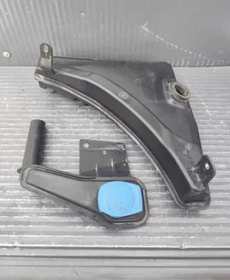 Porsche Macan (95B) Windshield washer fluid reservoir/tank 95B955453