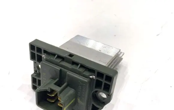 Hyundai Tucson TL Heater blower motor/fan resistor 