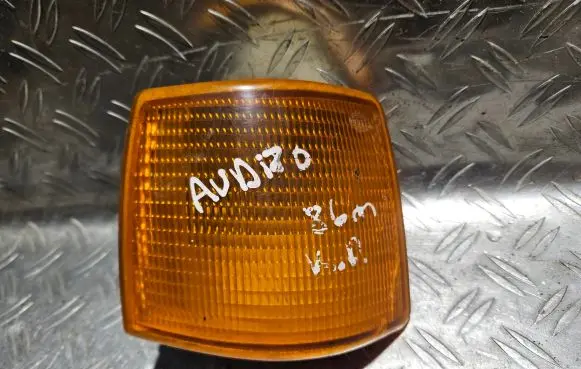 Audi 80 90 S2 B4 Front indicator light 42691R6