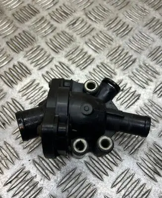 Thermostat/thermostat housing
