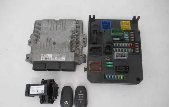 Citroen C4 II Picasso Engine ECU kit and lock set 9666681180 9804127280 9806687980