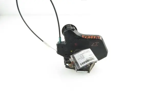 Suzuki Grand Vitara II Rear door lock 