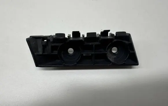 Ford Mustang VI Front bumper mounting bracket FR3B17D958AE FR3B17D958 S2ZDC