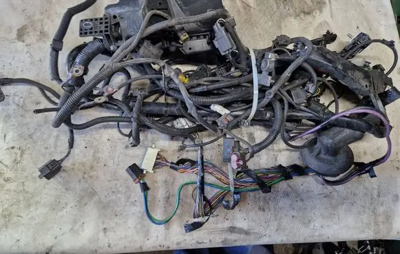 Ford Galaxy Engine installation wiring loom 6G9T14A067AB