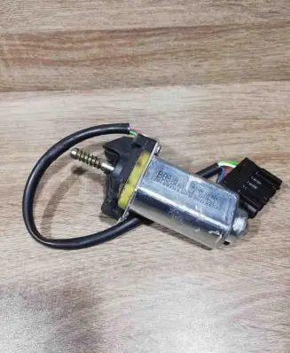BMW 5 F10 F11 Seat adjustment motor 03826