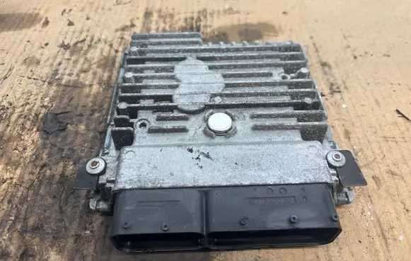 Volkswagen Jetta VI Engine control unit/module 03L906023MM 03L907425C 5WP42692AA