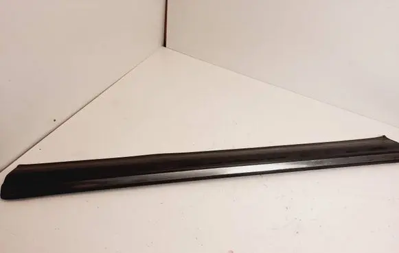 Mercedes-Benz W123 Rear door trim (molding)
