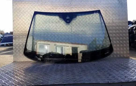Audi A1 Front windscreen/windshield window 82A845099AA