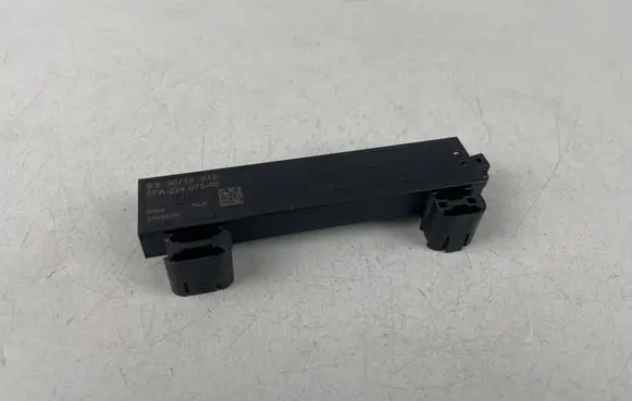Volkswagen Golf VIII Keyless system antenna 5WA962132