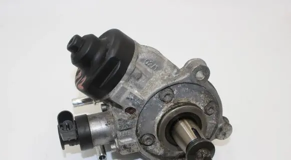 BMW X1 F48 F49 Fuel injection high pressure pump 0445010777 180421 8579228
