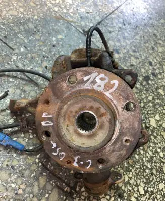 Citroen C3 Front wheel hub