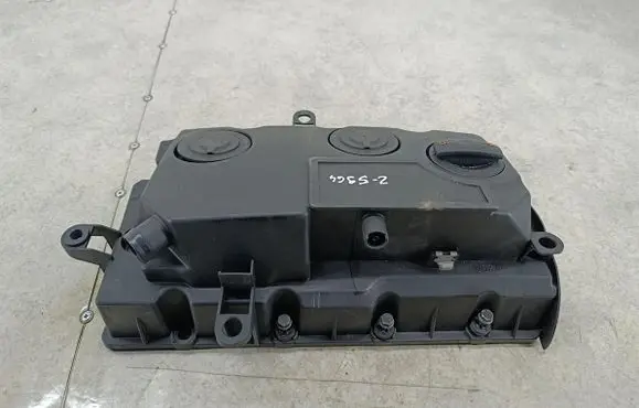 Volkswagen PASSAT B6 Rocker cam cover 03G103469G