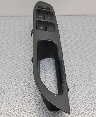 Seat Ibiza III (6L) Electric window control switch 6L1867171C YE002026