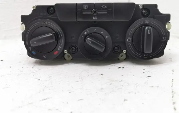 Skoda Octavia Mk2 (1Z) Climate control unit