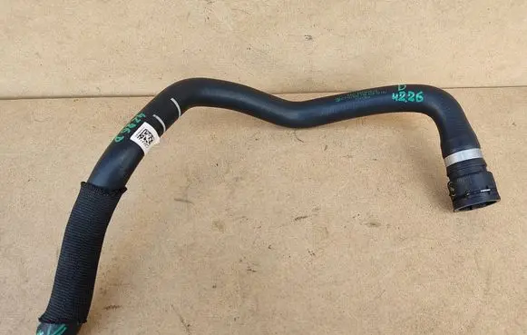 BMW 4 F32 F33 Engine coolant pipe/hose 9329649 64219329649