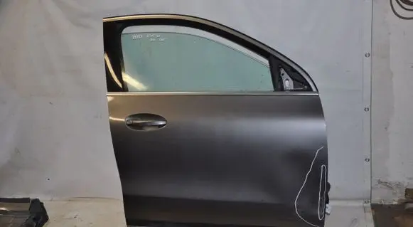 Mercedes-Benz EQA Front door