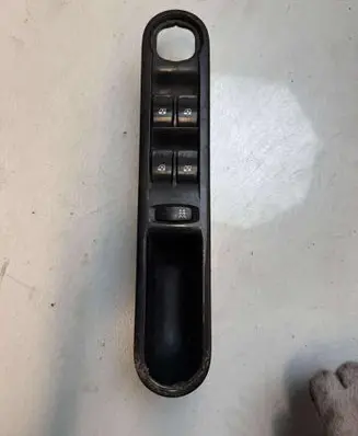 Renault Espace - Grand espace IV Electric window control switch 8200328425