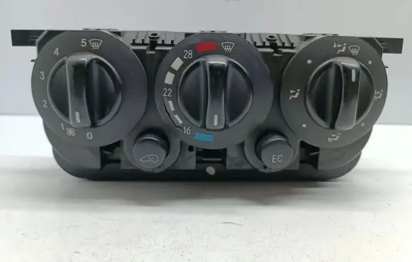 Mercedes-Benz A W168 Climate control unit 1688302085 133401