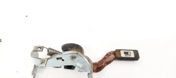 Toyota RAV 4 (XA30) Fuel tank opening switch 