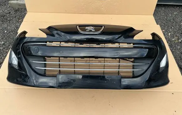 Peugeot RCZ Front bumper YM21600177